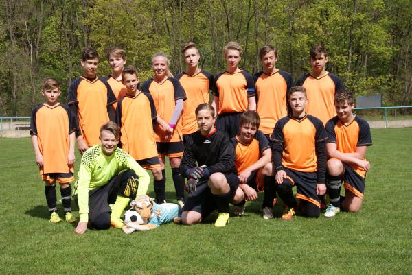 Starsi_zaci_16.4.2017_bez-treneru.JPG - 